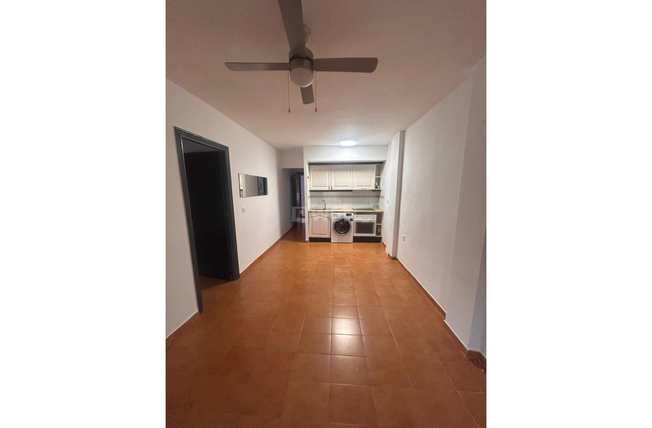 Resale - Apartment / flat - Torrevieja - La Veleta