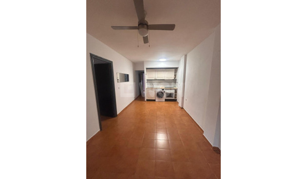 Resale - Apartment / flat - Torrevieja - La Veleta