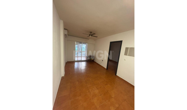Resale - Apartment / flat - Torrevieja - La Veleta