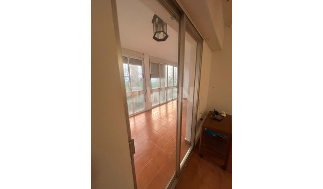 Resale - Apartment / flat - Torrevieja - La Veleta