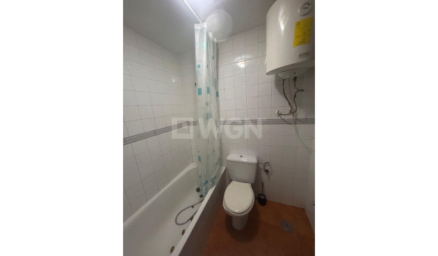 Resale - Apartment / flat - Torrevieja - La Veleta