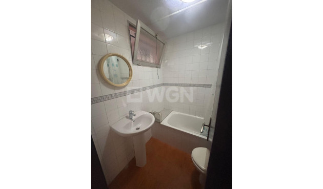 Resale - Apartment / flat - Torrevieja - La Veleta