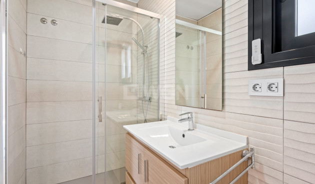 Odsprzedaż - Villa - Los Alcázares - Costa Calida