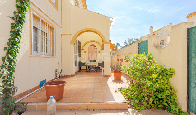 Odsprzedaż - Villa - Pilar de la Horadada - Costa Blanca