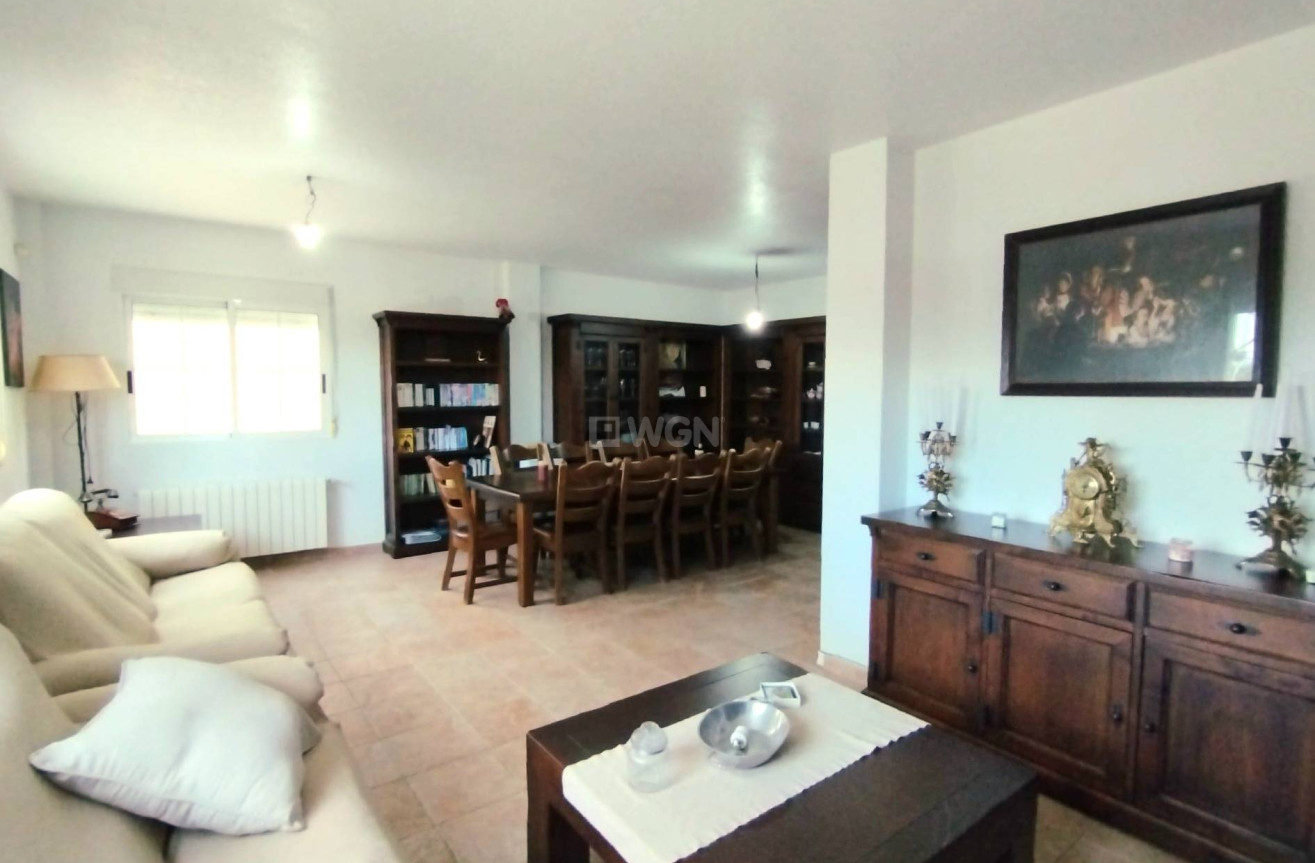 Resale - Villa - Torrevieja - La Siesta - El Salado - Torreta