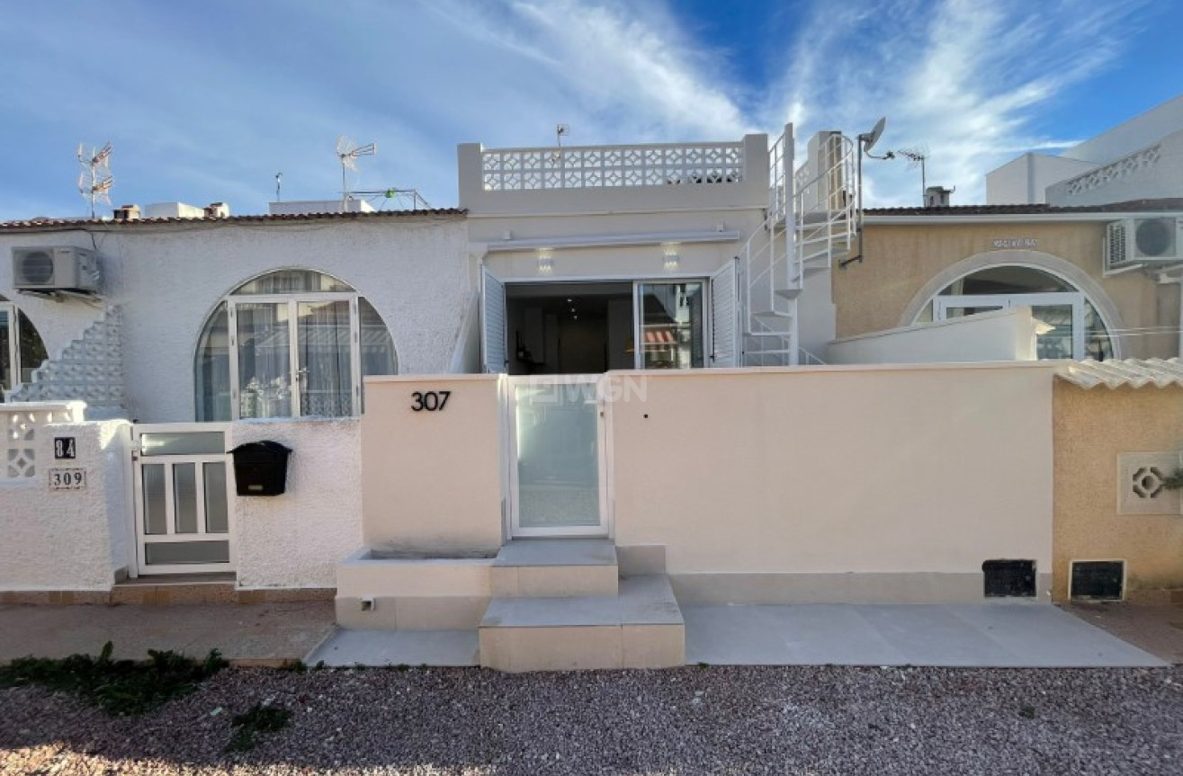 Resale - Bungalow - Torrevieja - Costa Blanca