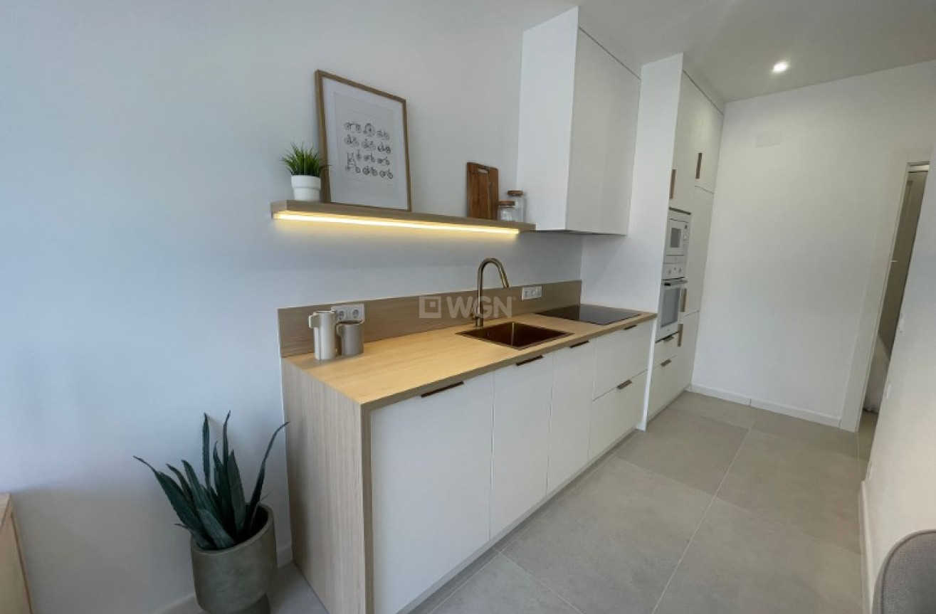 Resale - Bungalow - Torrevieja - Costa Blanca