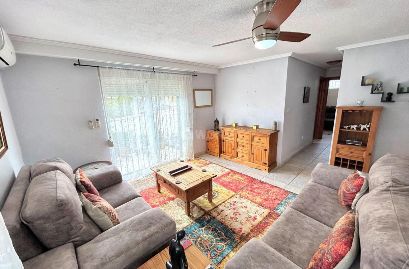 Resale - Townhouse - Villamartin - Costa Blanca