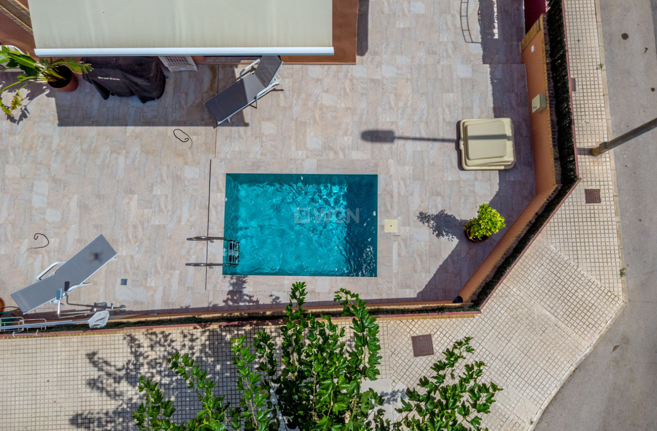 Odsprzedaż - Villa - Torre de la Horadada - Costa Blanca