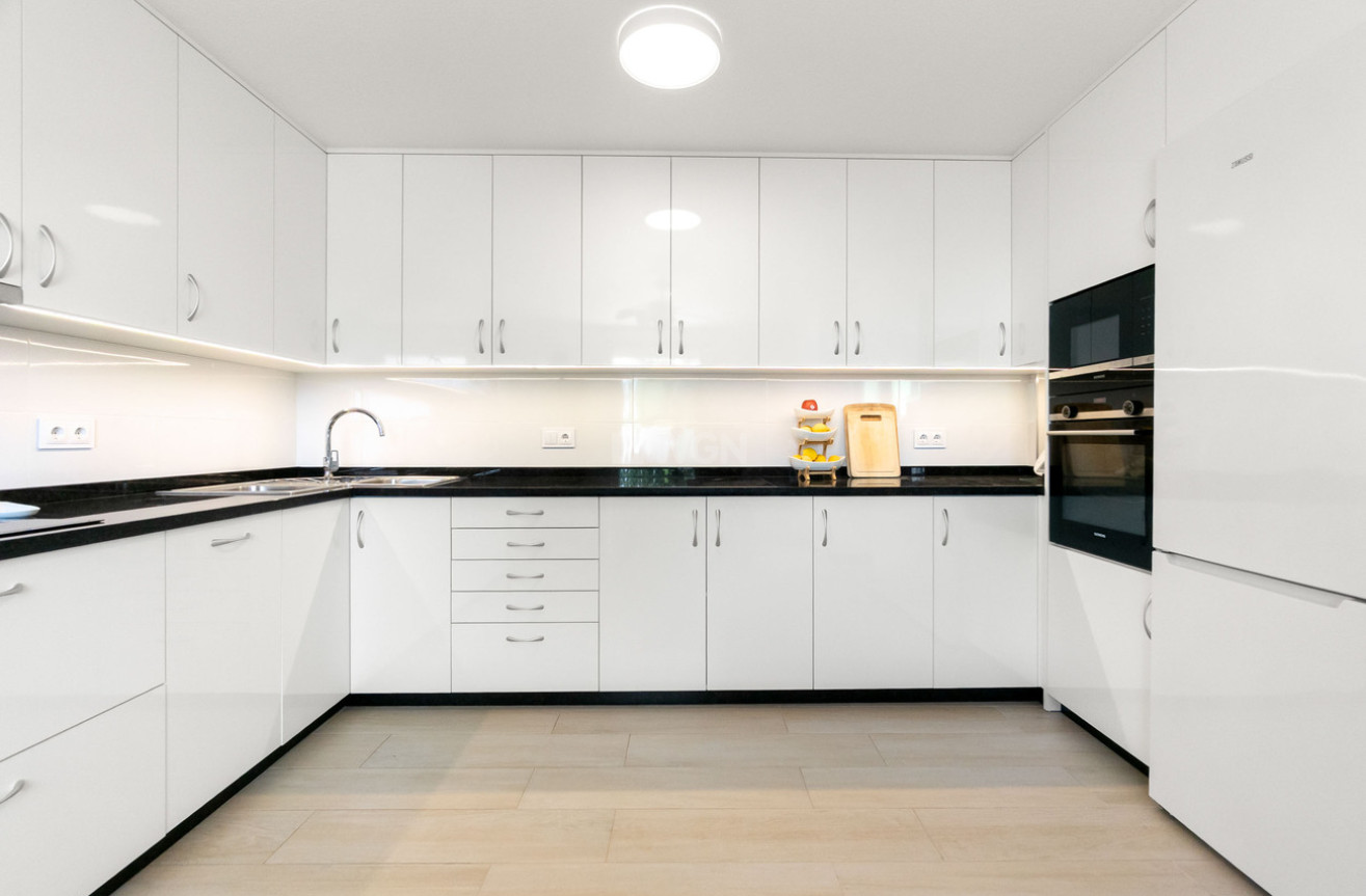 Odsprzedaż - Villa - Torre de la Horadada - Costa Blanca