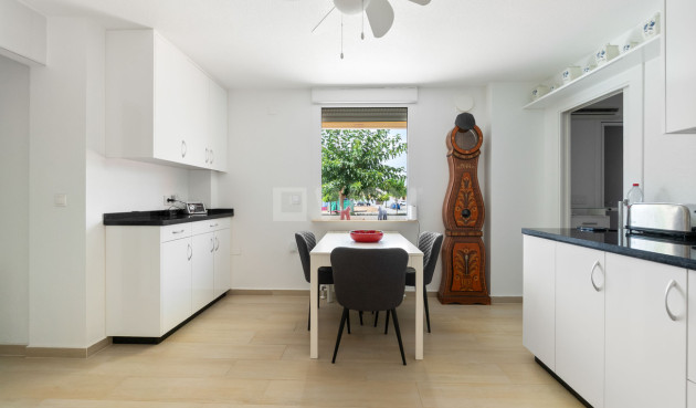 Odsprzedaż - Villa - Torre de la Horadada - Costa Blanca