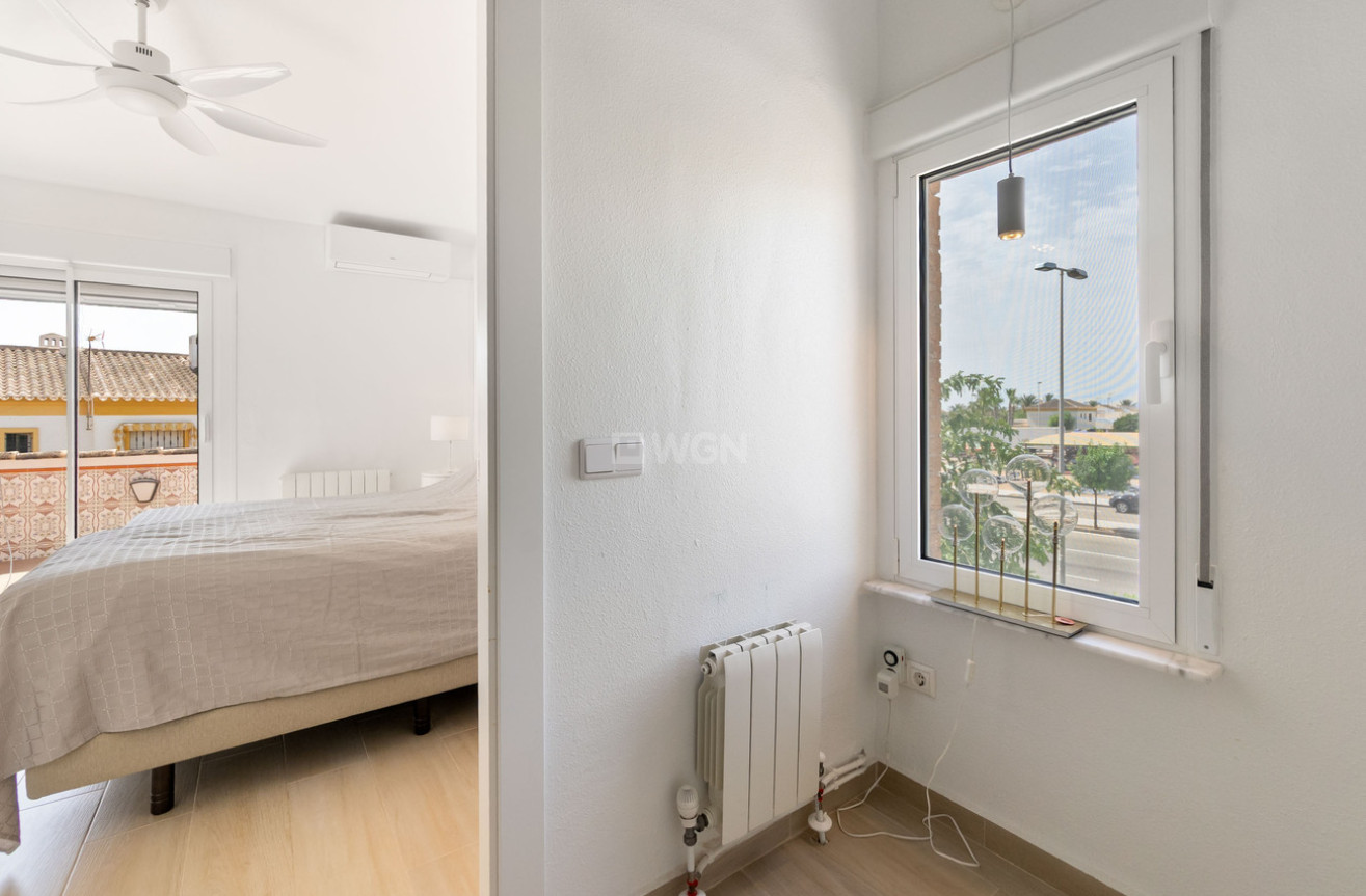 Odsprzedaż - Villa - Torre de la Horadada - Costa Blanca