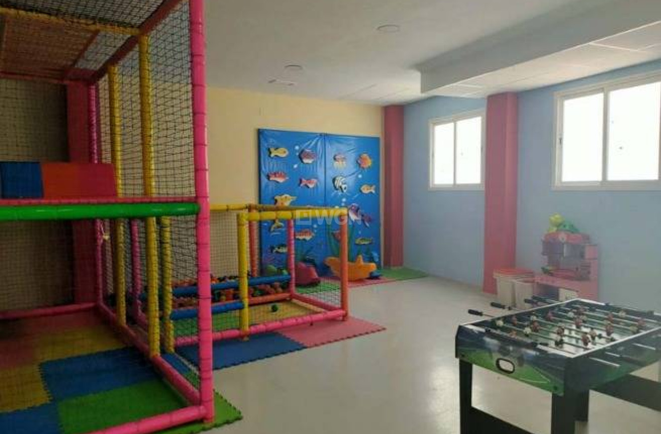 Reventa - Comercial - Murcia - Barrio Del Carmen