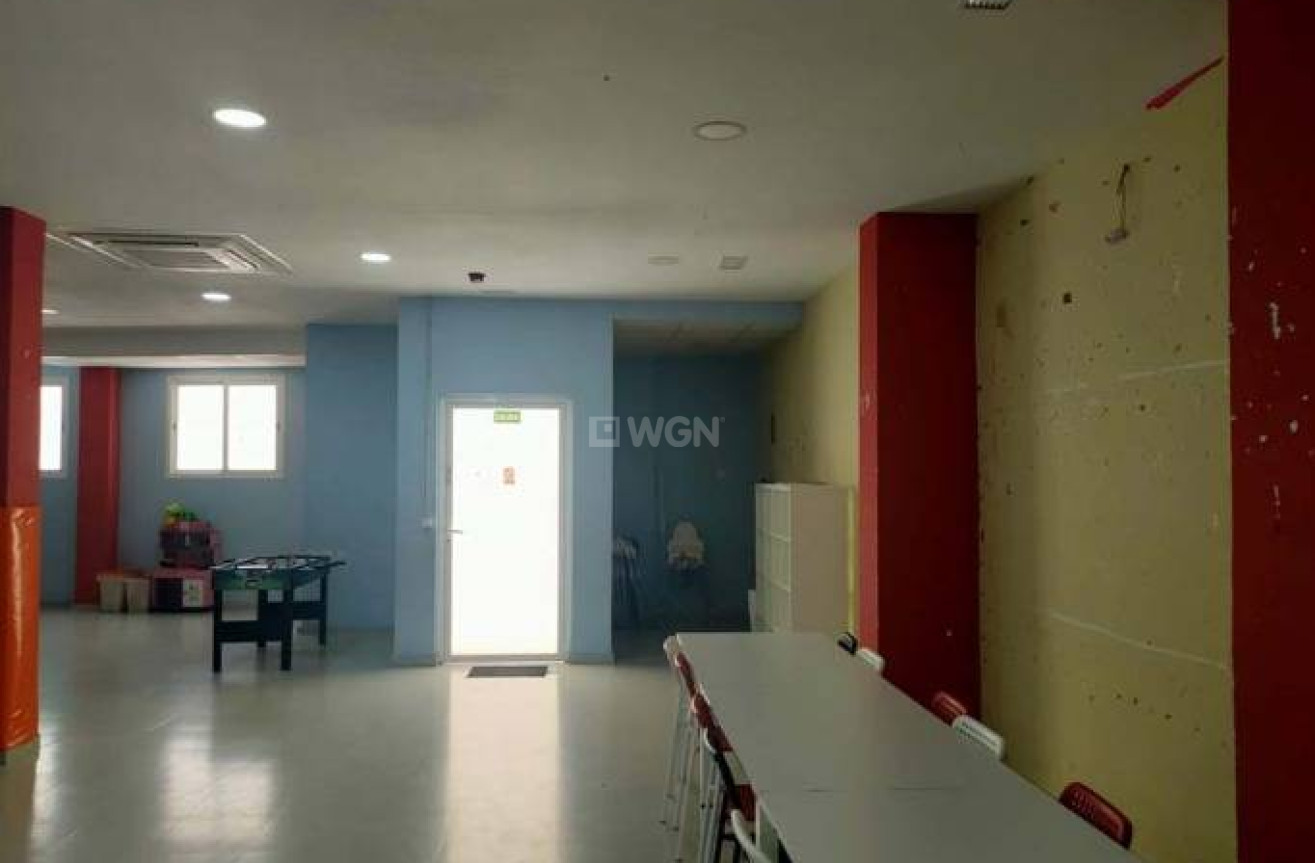 Reventa - Comercial - Murcia - Barrio Del Carmen