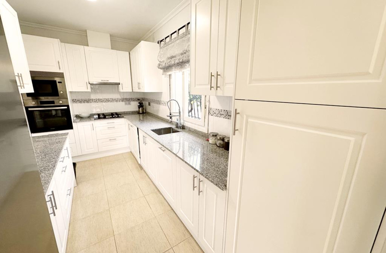 Reventa - Villa - Lo Santiago - Inland