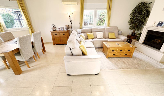 Reventa - Villa - Lo Santiago - Inland