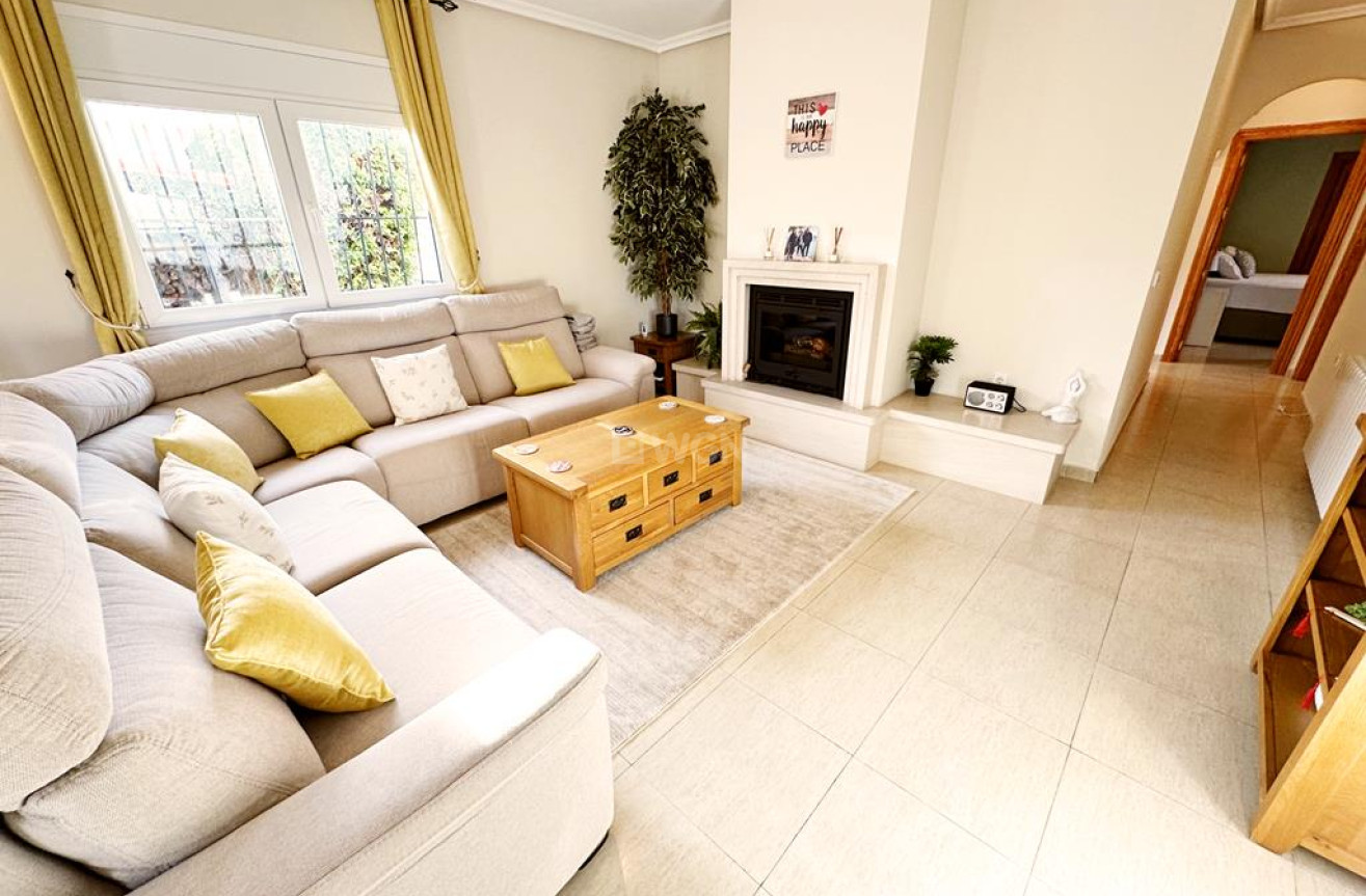 Reventa - Villa - Lo Santiago - Inland