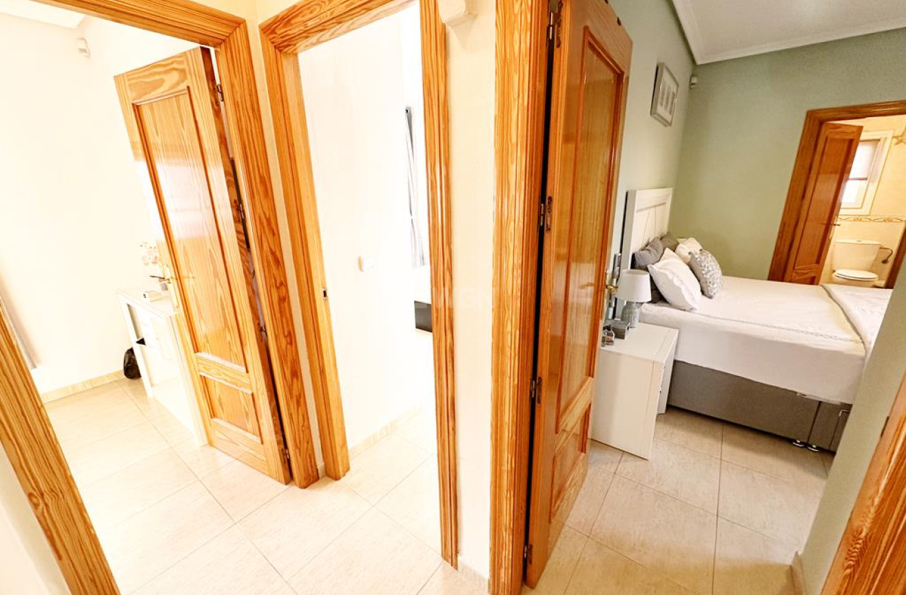 Reventa - Villa - Lo Santiago - Inland