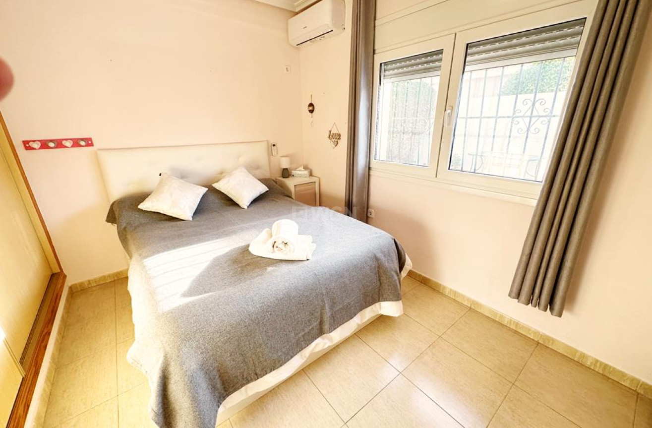 Reventa - Villa - Lo Santiago - Inland