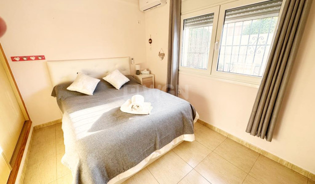 Reventa - Villa - Lo Santiago - Inland