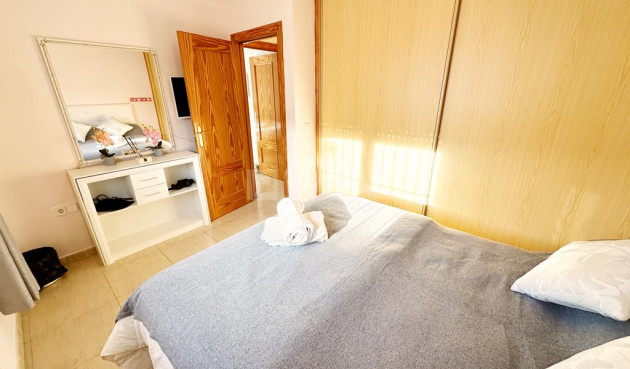 Reventa - Villa - Lo Santiago - Inland