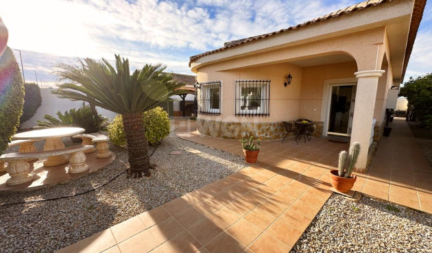 Reventa - Villa - Lo Santiago - Inland