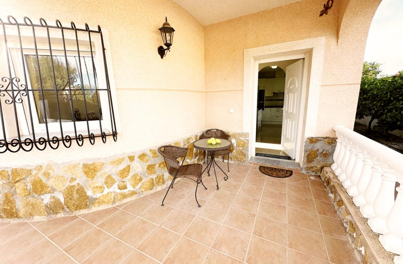 Reventa - Villa - Lo Santiago - Inland