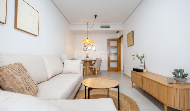 Resale - Apartment / flat - Torrevieja - Centro