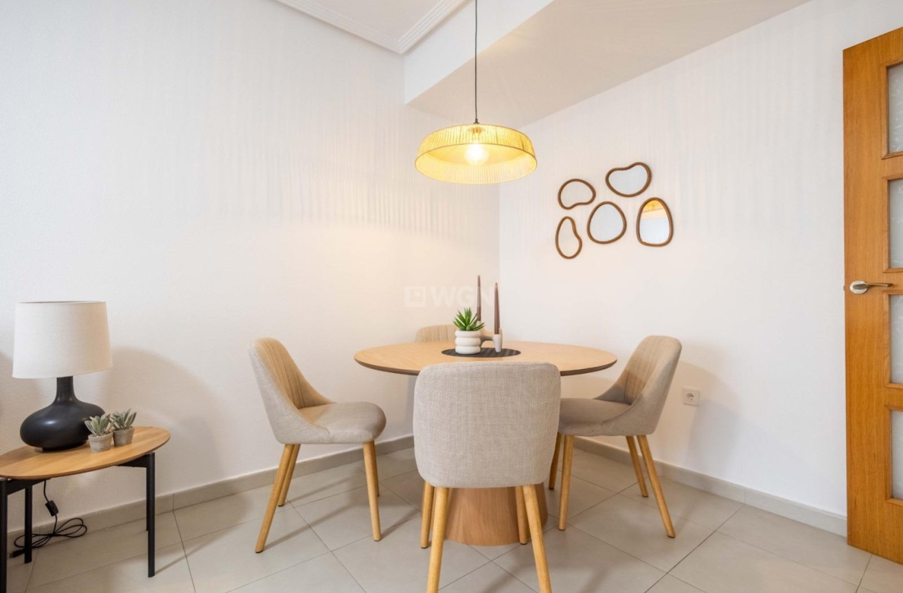 Resale - Apartment / flat - Torrevieja - Centro