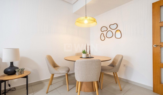 Resale - Apartment / flat - Torrevieja - Centro