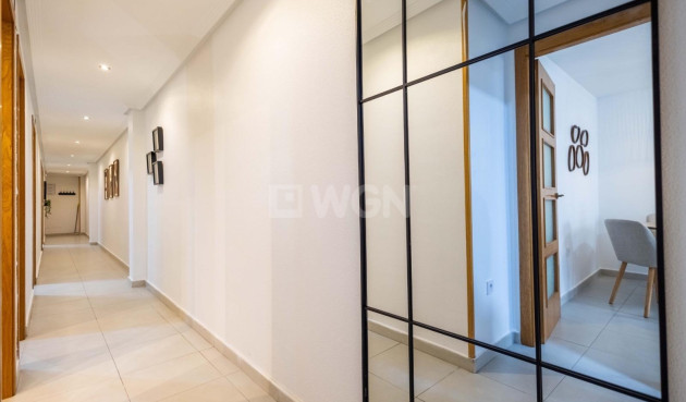 Resale - Apartment / flat - Torrevieja - Centro