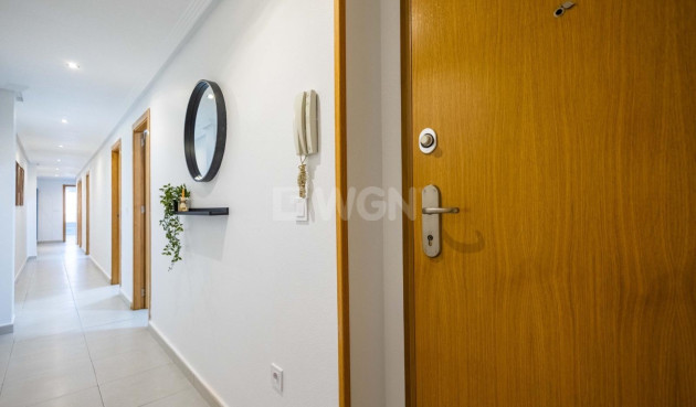 Resale - Apartment / flat - Torrevieja - Centro