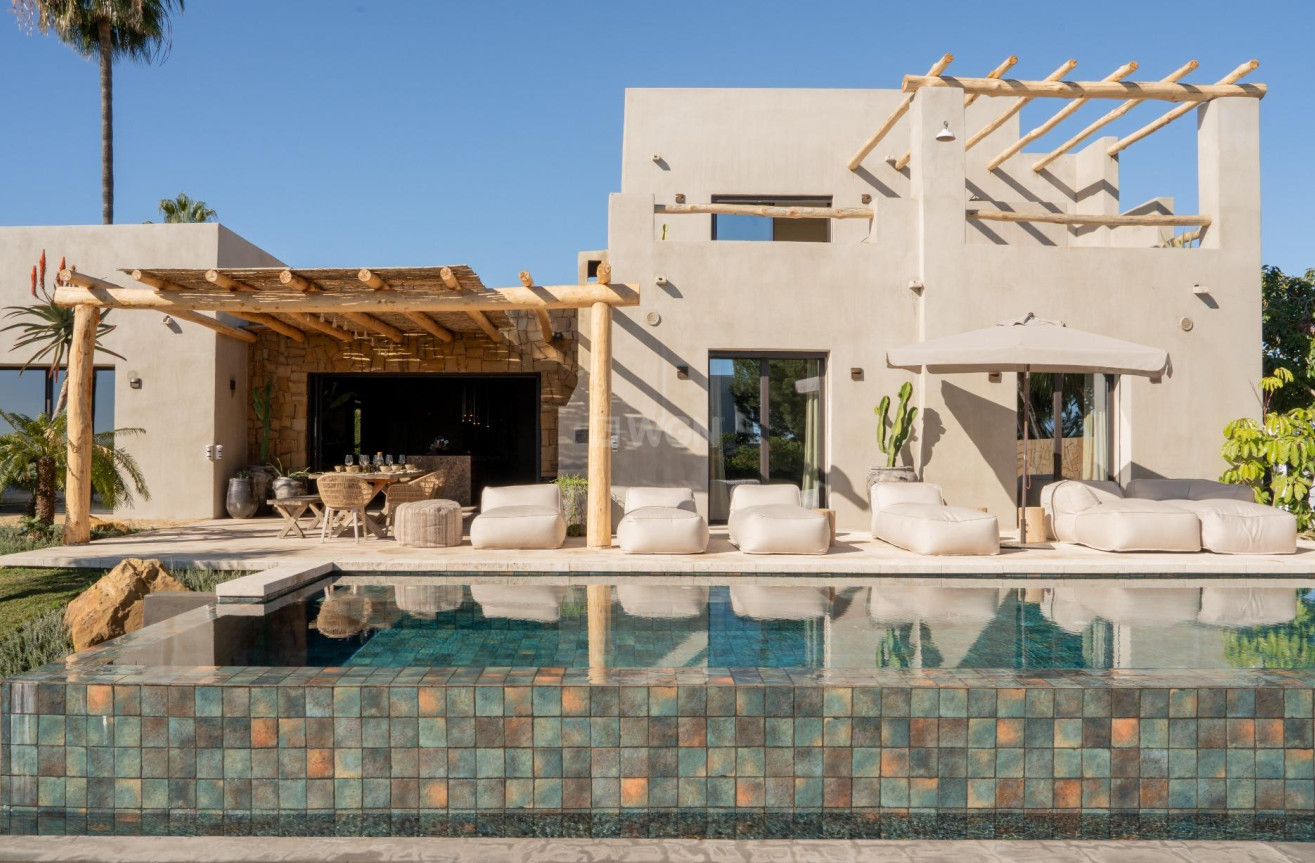 Resale - Villa - Estepona - Parque Selwo Aventura