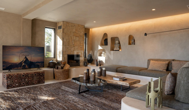 Resale - Villa - Estepona - Parque Selwo Aventura