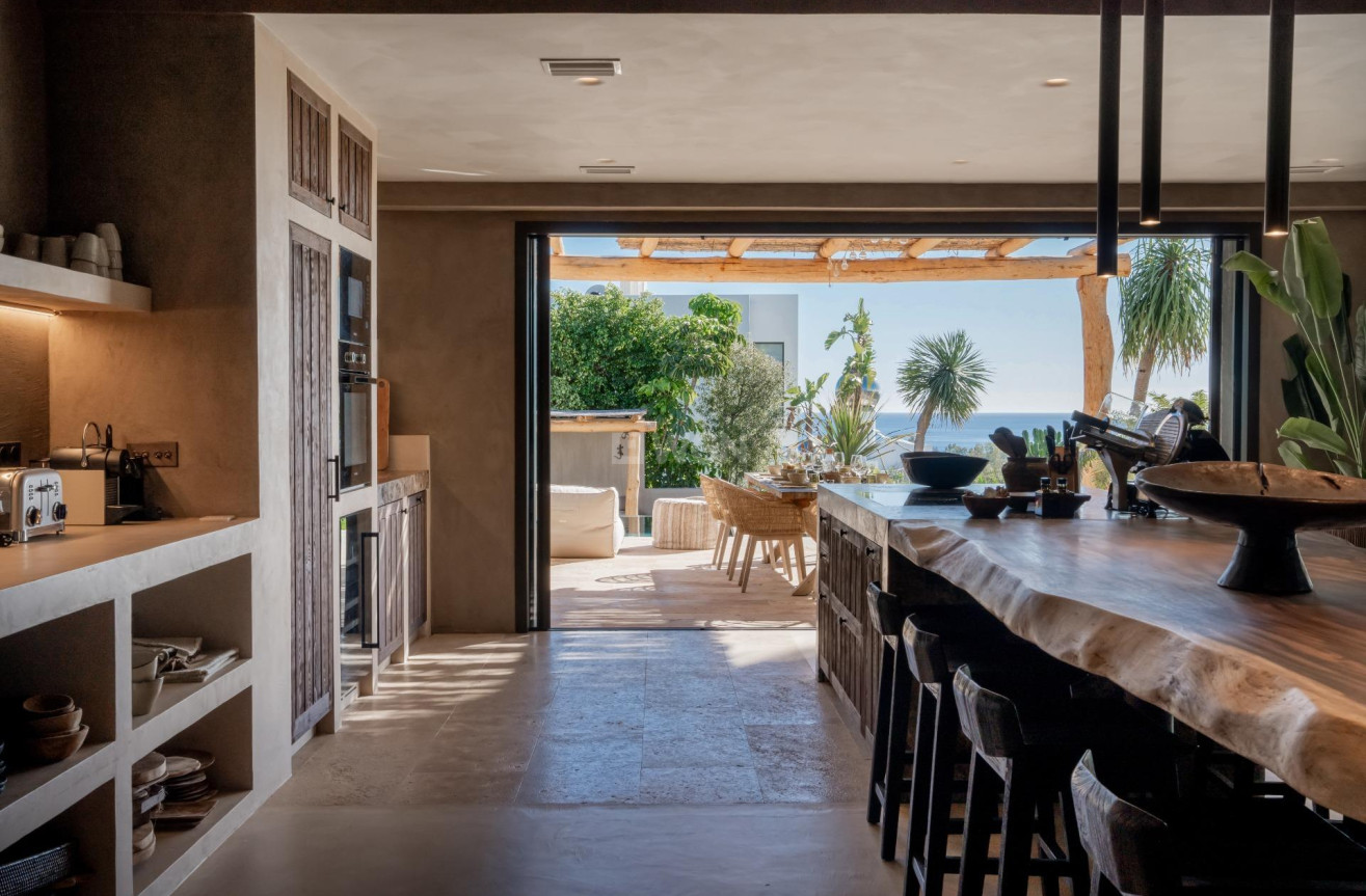 Resale - Villa - Estepona - Parque Selwo Aventura