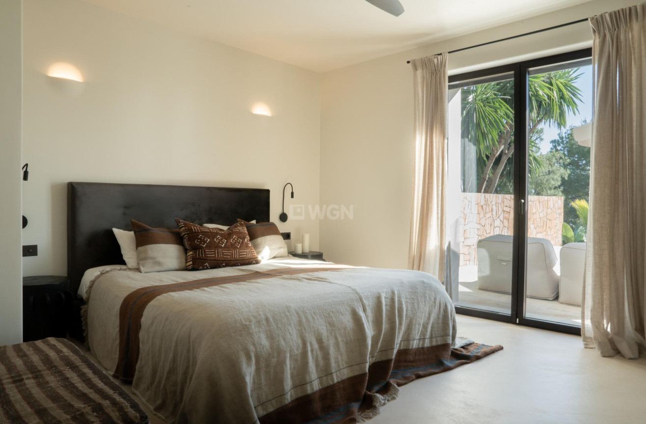 Resale - Villa - Estepona - Parque Selwo Aventura