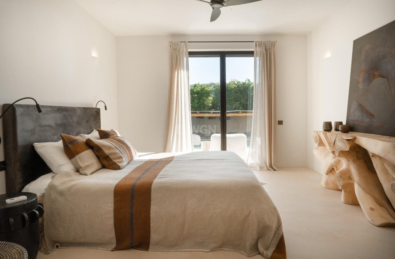 Resale - Villa - Estepona - Parque Selwo Aventura