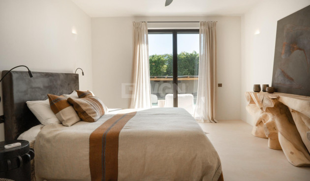 Resale - Villa - Estepona - Parque Selwo Aventura