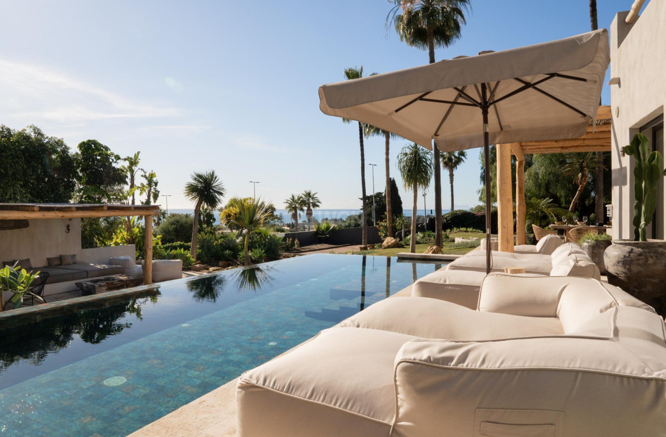 Resale - Villa - Estepona - Parque Selwo Aventura