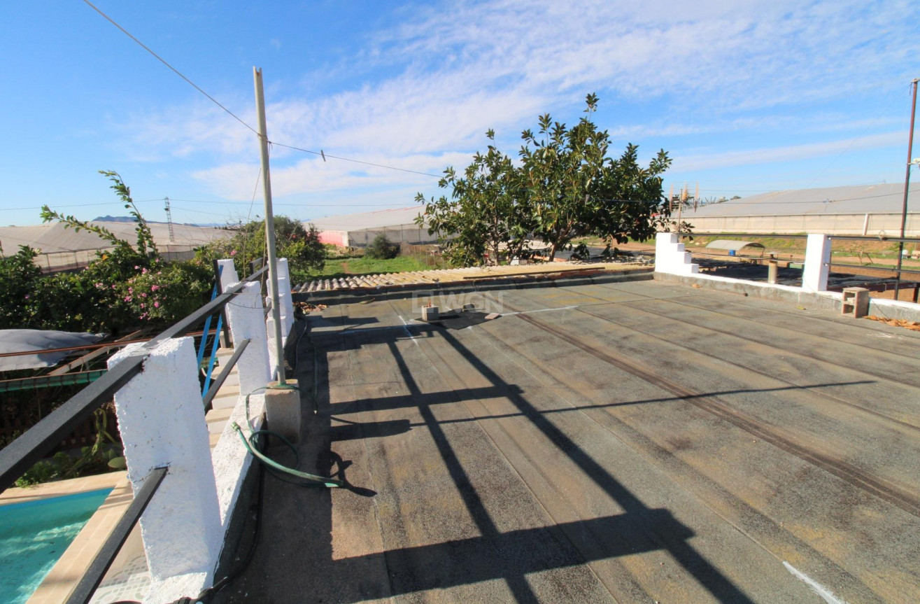 Resale - Casa con terreno - San Javier - El Mirador