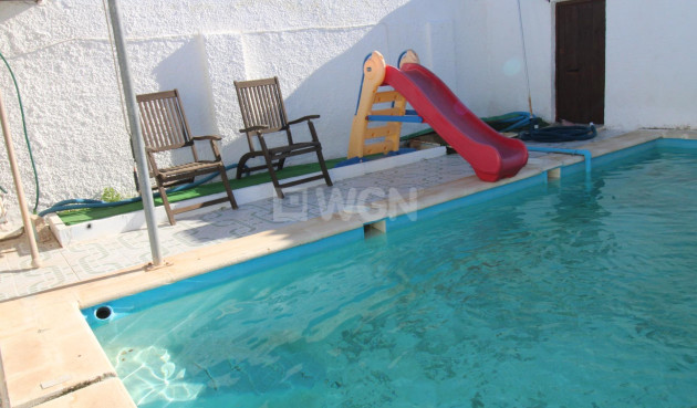 Resale - Casa con terreno - San Javier - El Mirador