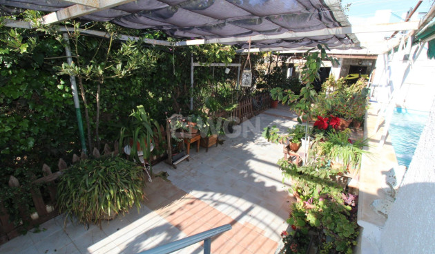 Resale - Casa con terreno - San Javier - El Mirador
