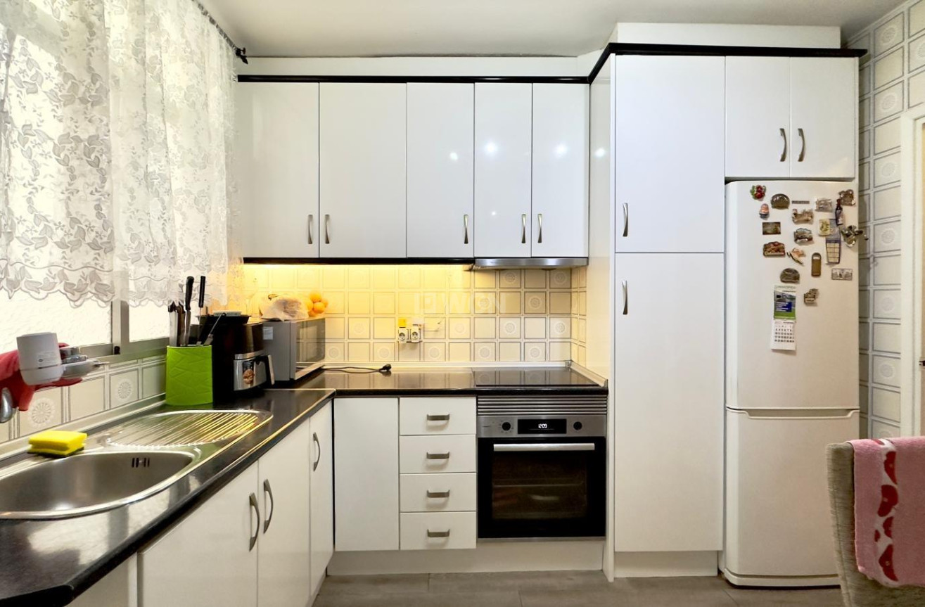 Resale - Commercial - Torrevieja - Playa De Los Naufragos