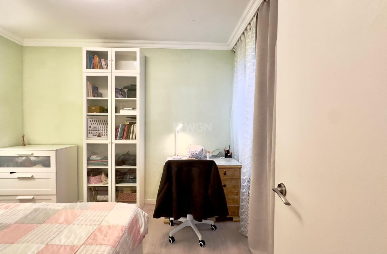 Resale - Commercial - Torrevieja - Playa De Los Naufragos