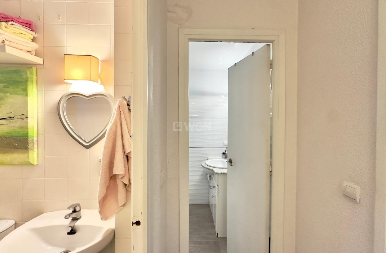 Resale - Commercial - Torrevieja - Playa De Los Naufragos