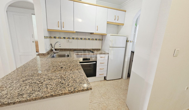 Odsprzedaż - Mieszkanie w bloku - Torrevieja - PARQUE DE LAS NACIONES