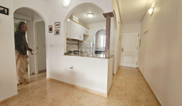 Odsprzedaż - Mieszkanie w bloku - Torrevieja - PARQUE DE LAS NACIONES