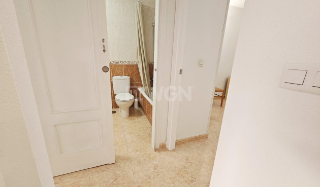 Odsprzedaż - Mieszkanie w bloku - Torrevieja - PARQUE DE LAS NACIONES