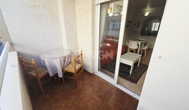 Odsprzedaż - Mieszkanie w bloku - Torrevieja - PARQUE DE LAS NACIONES