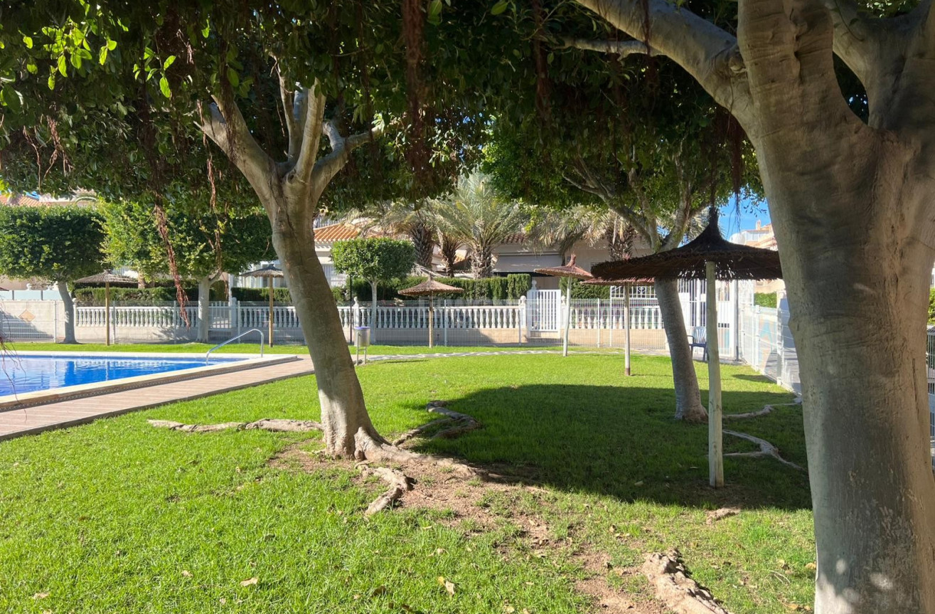 Resale - Villa - Orihuela Costa - Costa Blanca